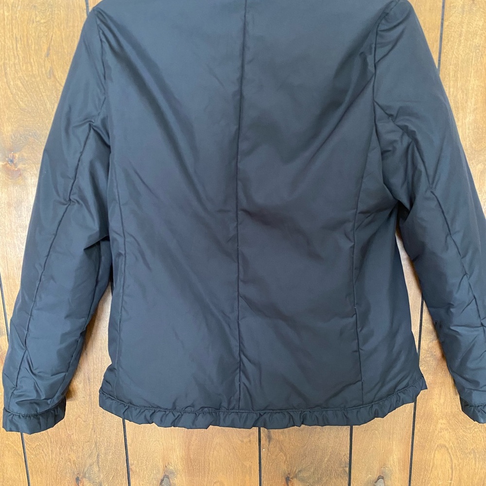 Women's Black Short Puffer Jacket with Stand Collar - Picture 8 of 9
